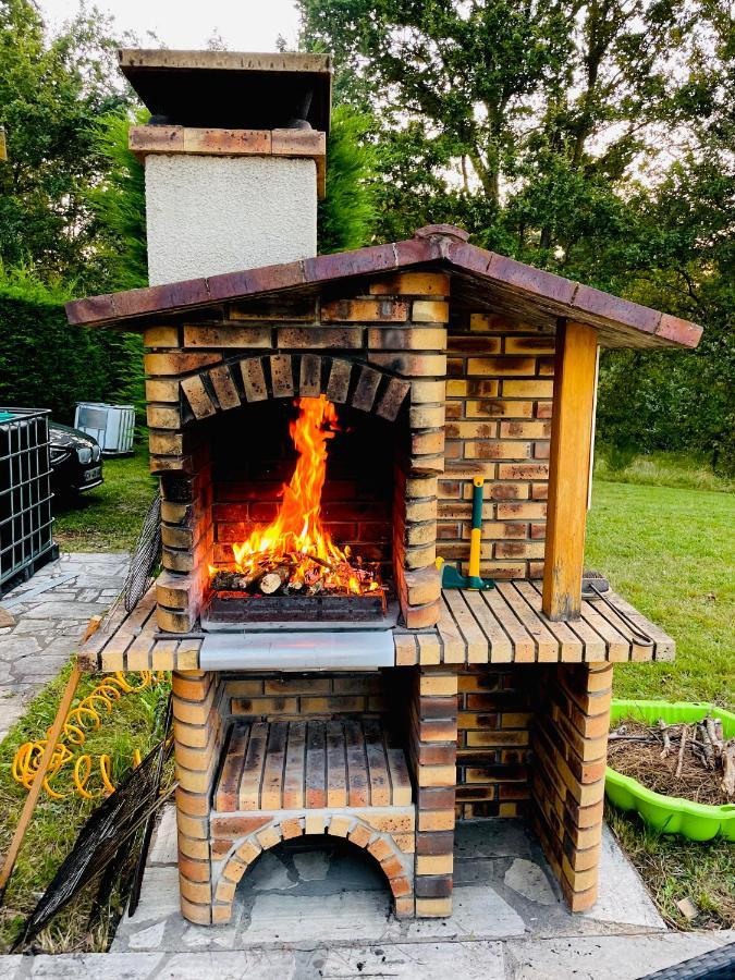 Poncins La Villa Perroquet מראה חיצוני תמונה